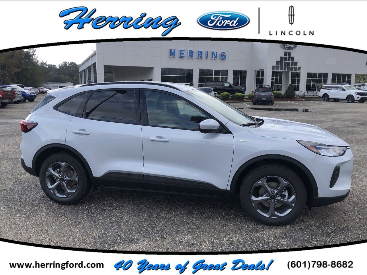 2026 Ford Escape ST-Line Select's photo