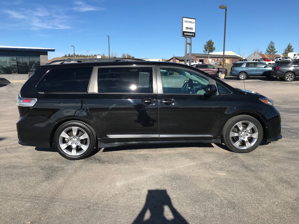 Used 2012 Toyota Sienna Van; Passenger