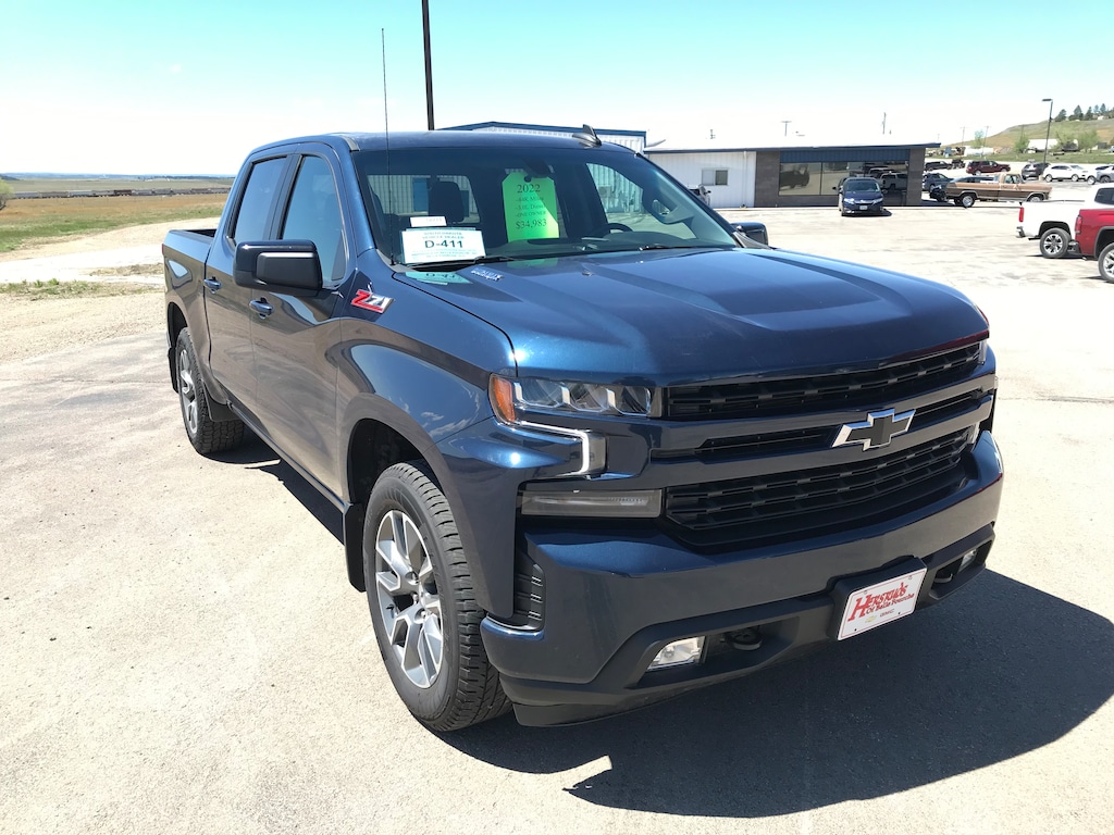 Used 2022 Chevrolet Silverado RST Cab; Crew