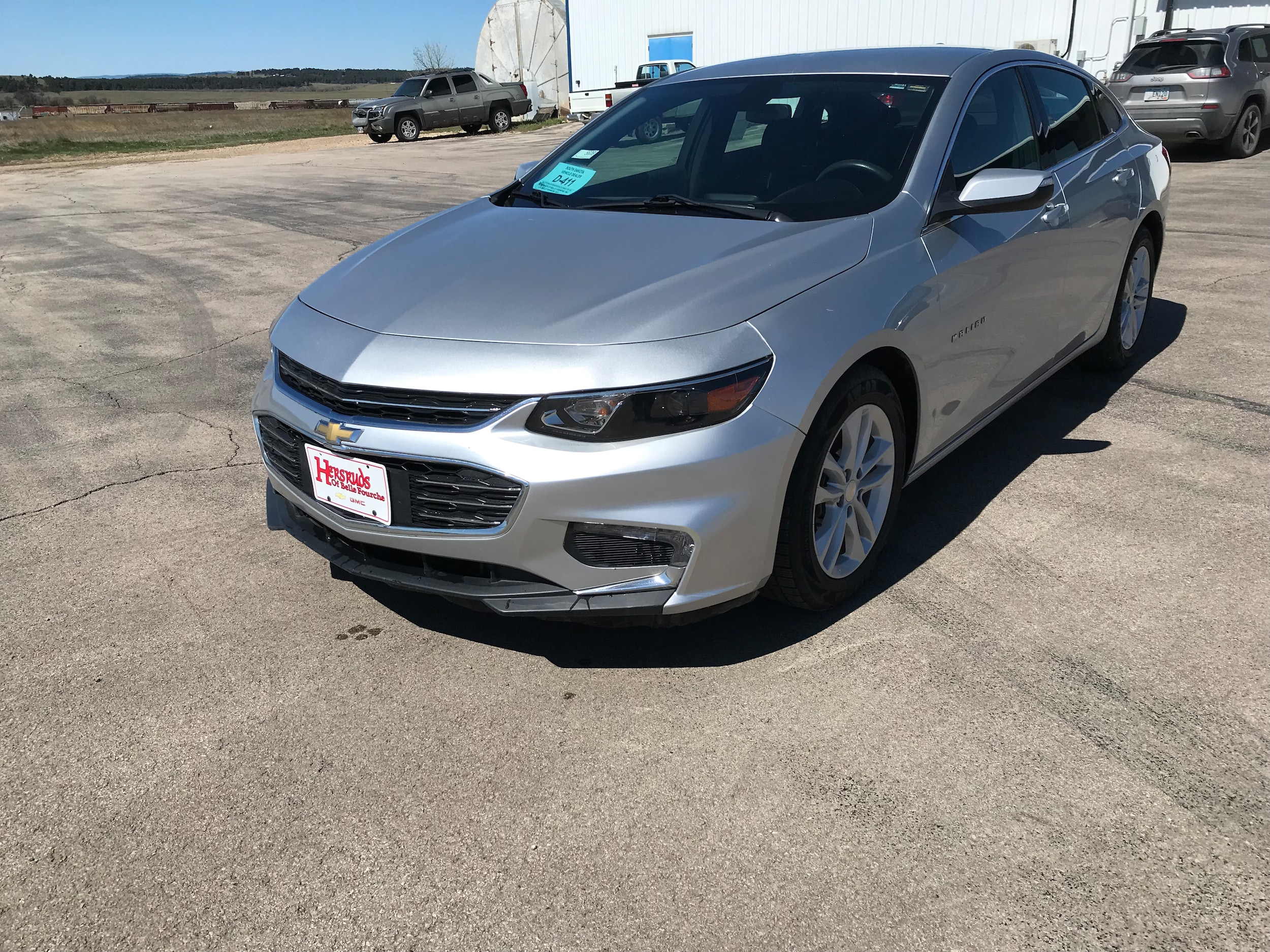 Used 2018 Chevrolet Malibu 1LT with VIN 1G1ZD5ST8JF155161 for sale in Belle Fourche, SD