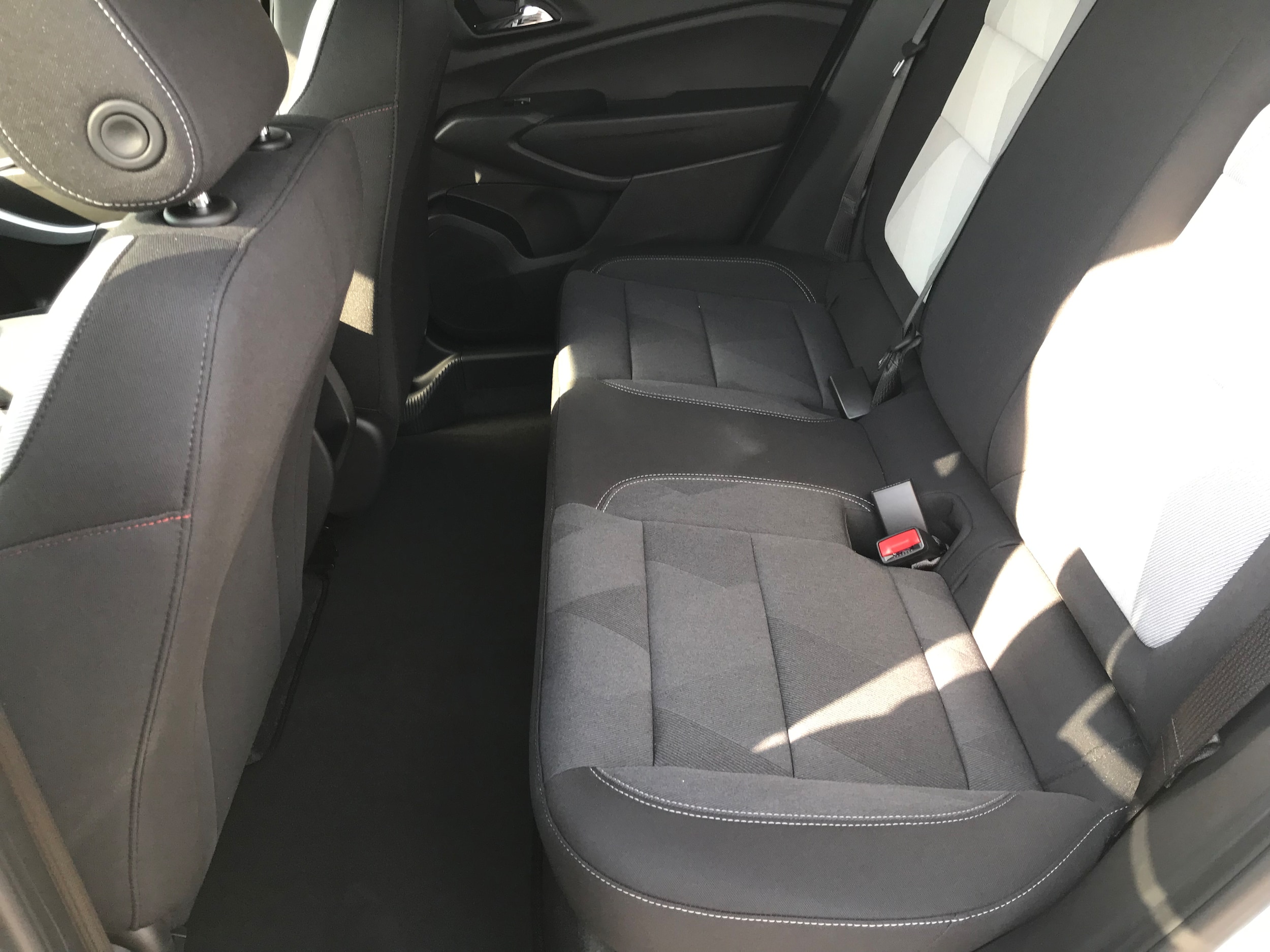 2026 Chevrolet Trax RS - Photo 15