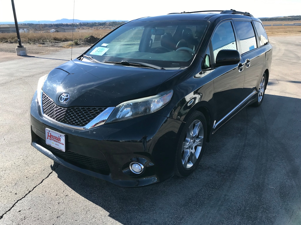 Used 2012 Toyota Sienna Van; Passenger