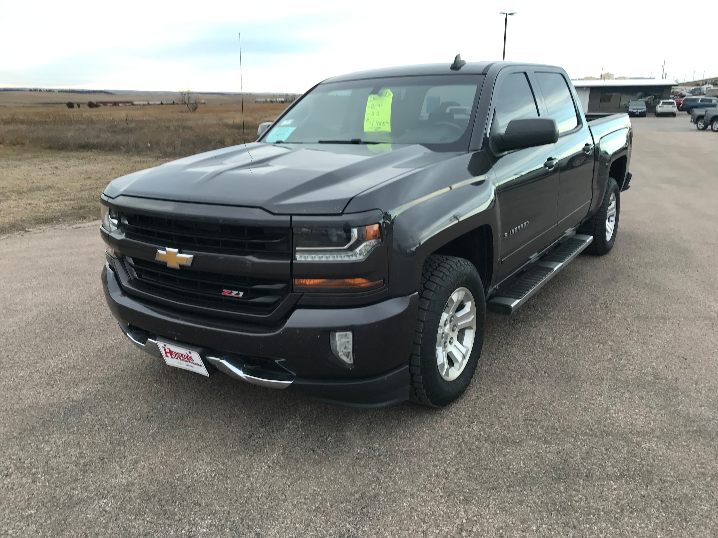Used 2016 Chevrolet Silverado 1500 LT with VIN 3GCUKREC1GG317066 for sale in Belle Fourche, SD