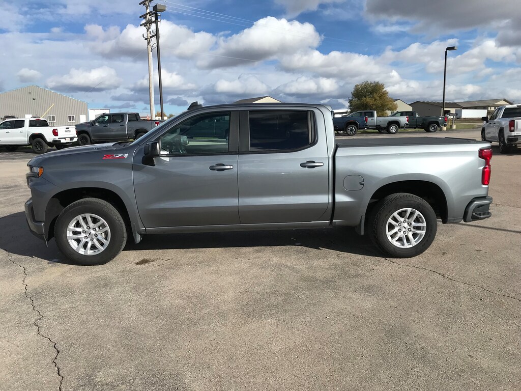 Used 2020 Chevrolet Silverado RST Cab; Crew
