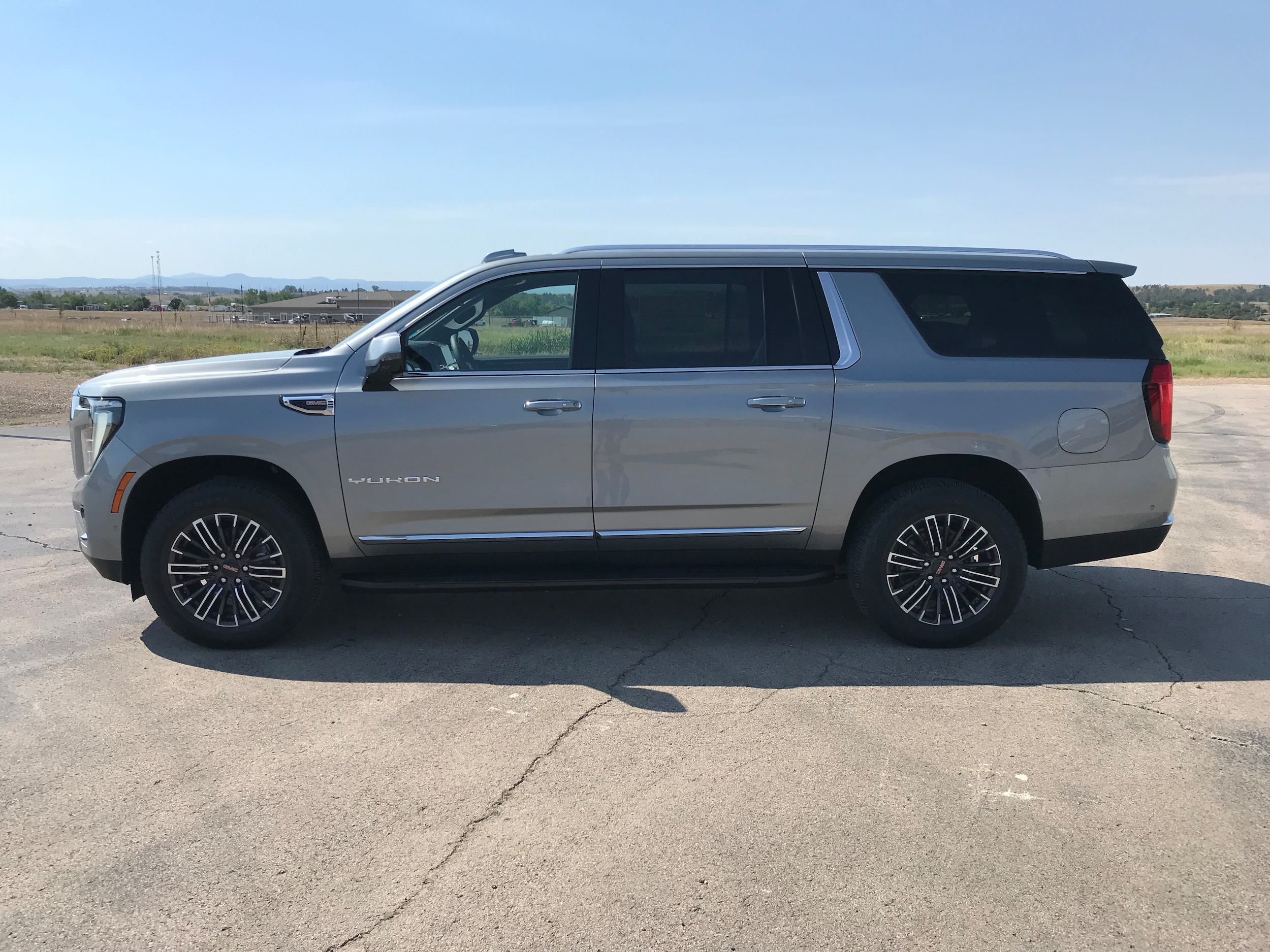 2026 GMC Yukon XL Elevation