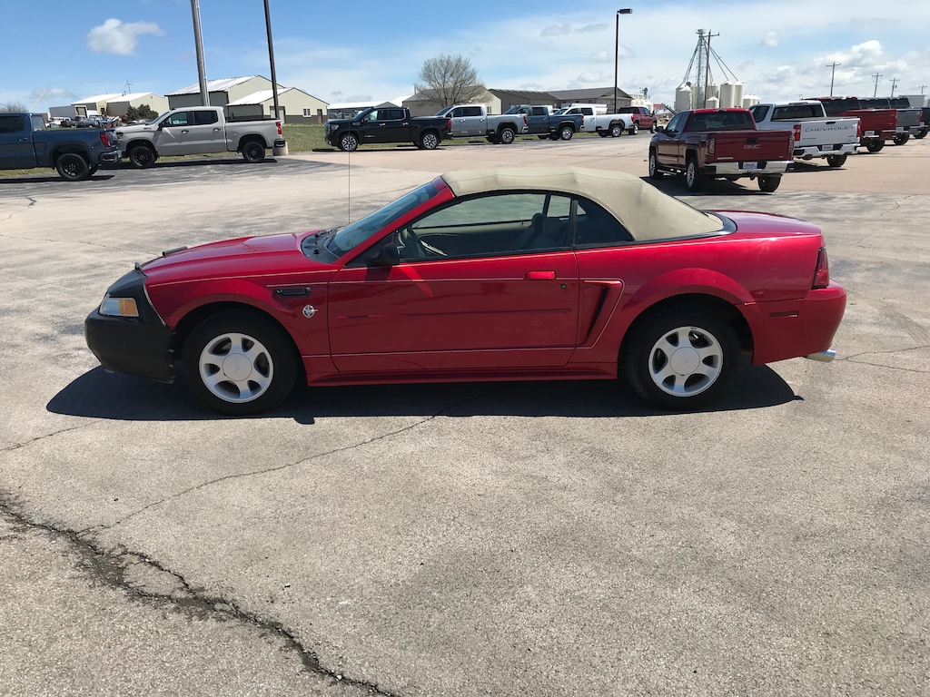 Used 1999 Ford Mustang Base Convertible