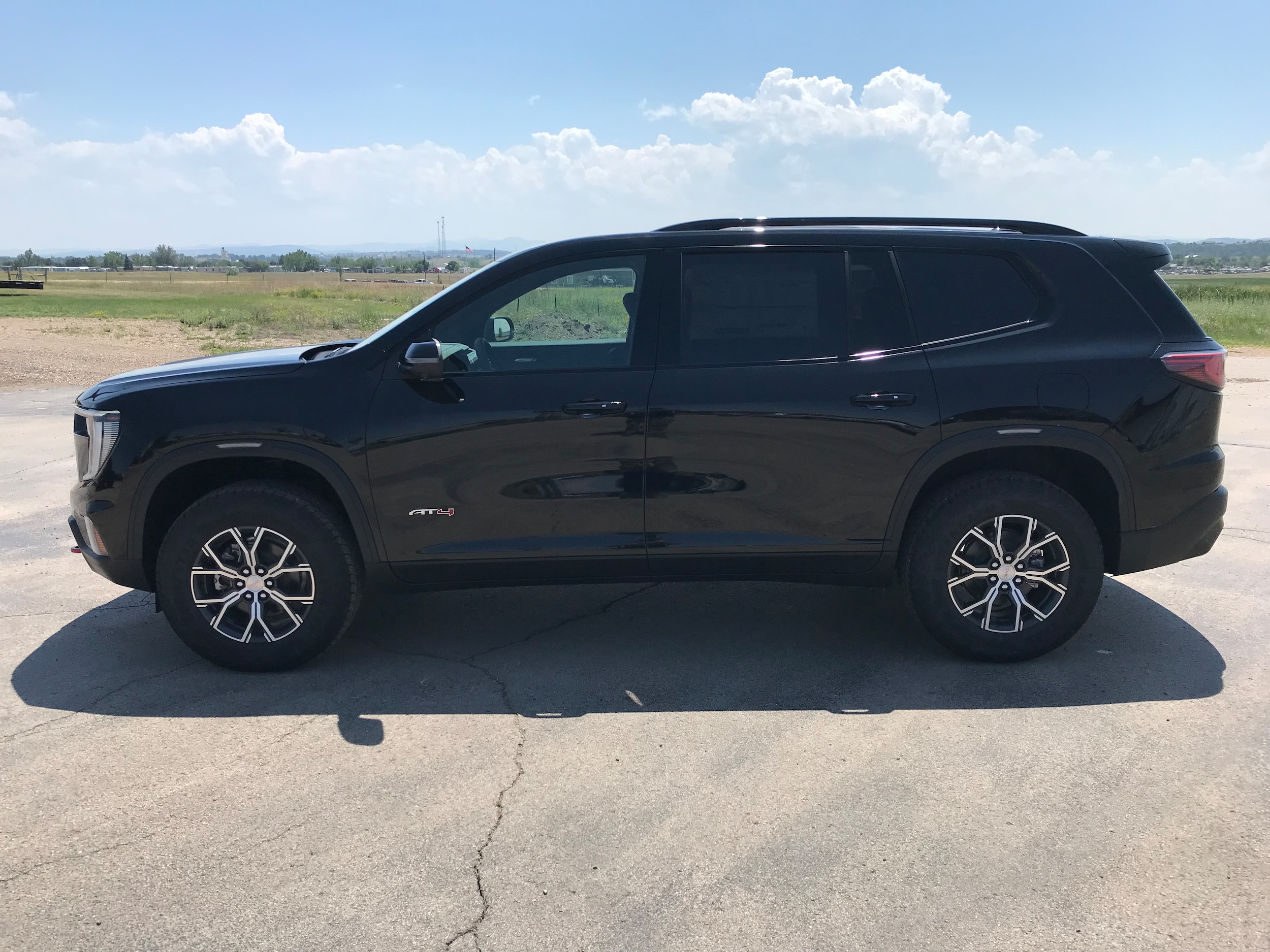 2026 GMC Acadia AT4 AWD's photo
