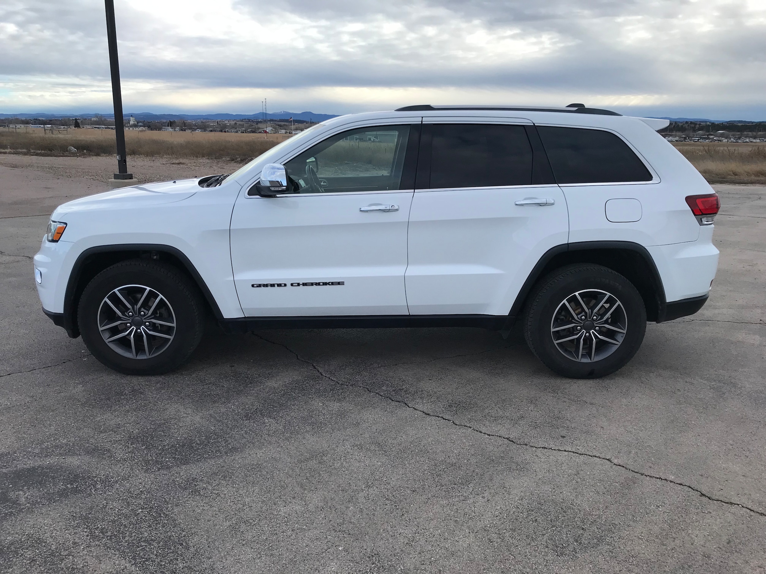 2020 Jeep Grand Cherokee Limited's photo
