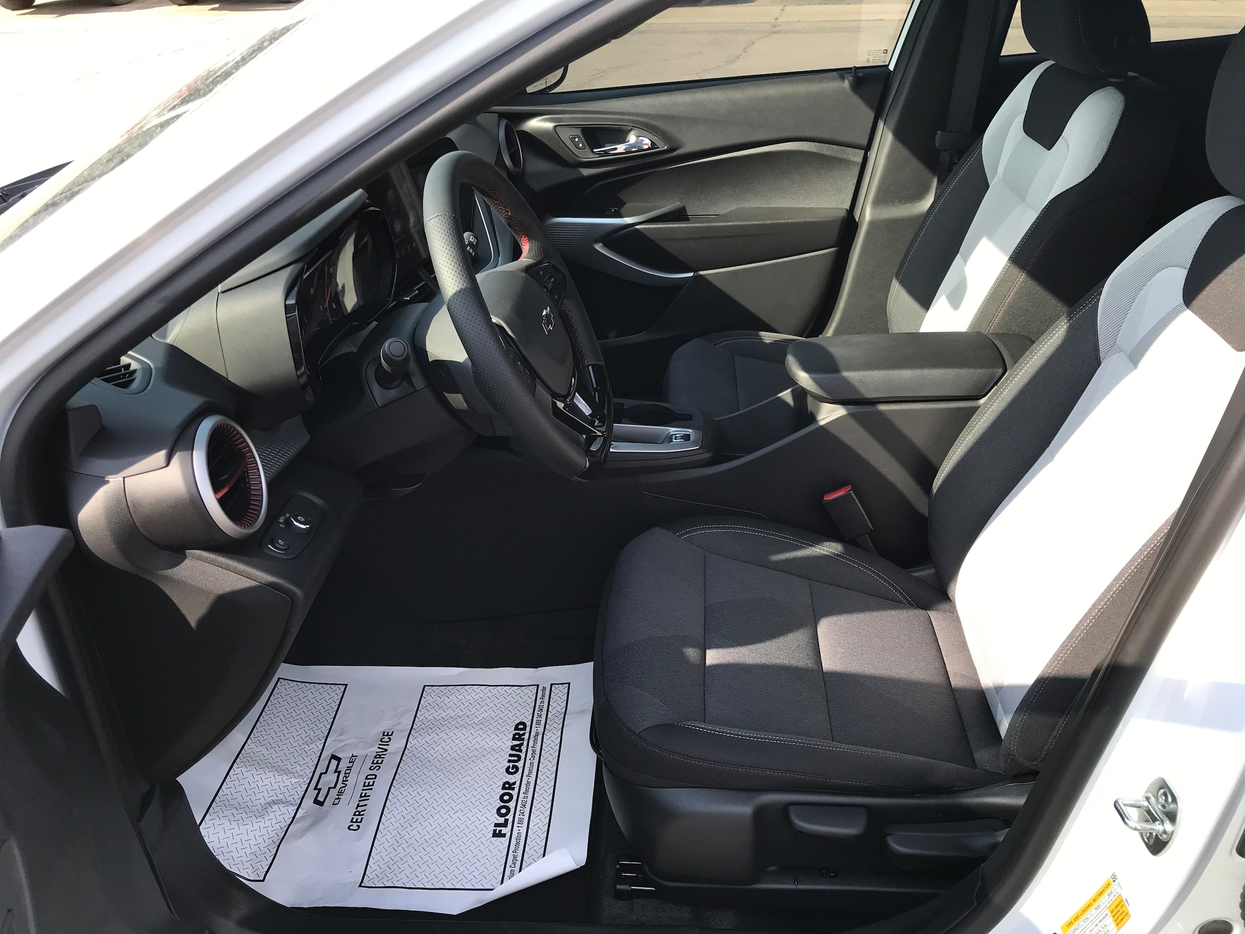2026 Chevrolet Trax RS - Photo 10
