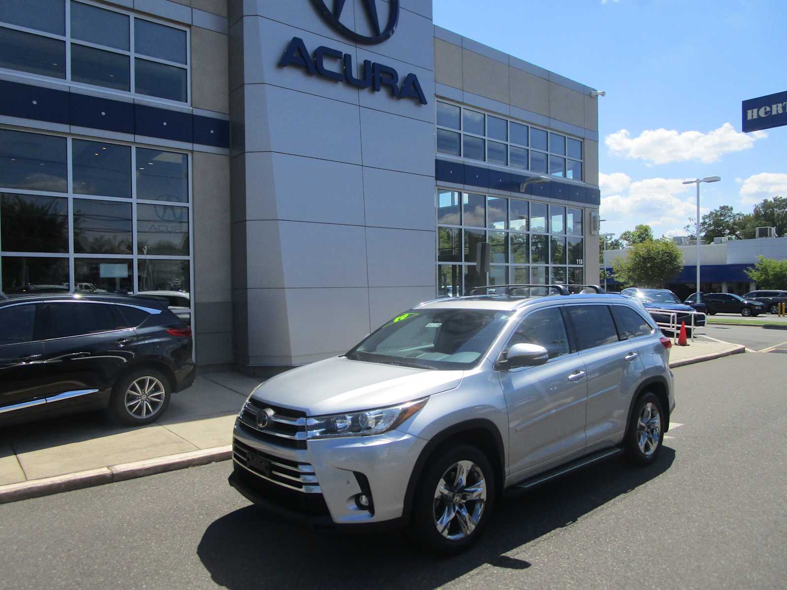 Celestial Silver Metallic 2019 Toyota Highlander SUV / Crossover All-Wheel Drive Automatic