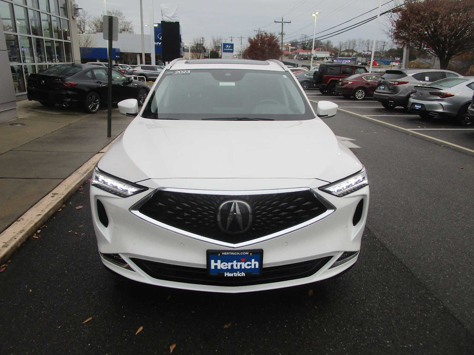 2023 Acura MDX SH-AWD Advance photo 3