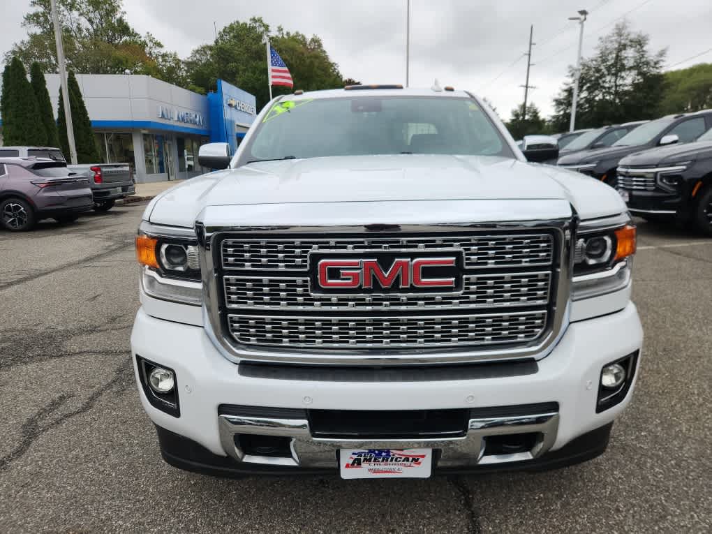 2019 Gmc Sierra 2500 HD Denali photo 2