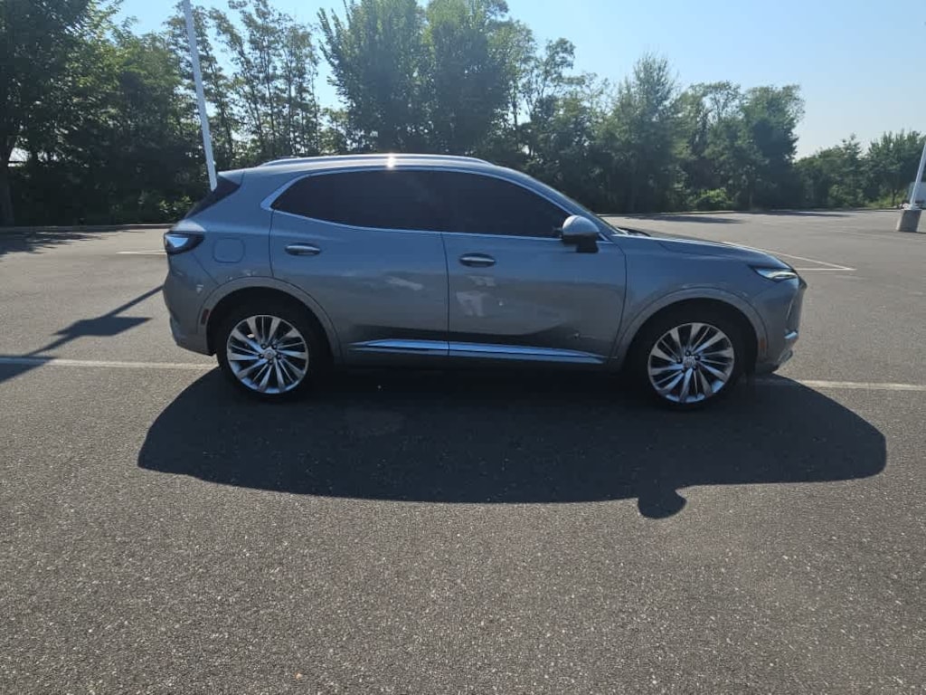 Used 2025 Buick Envision Avenir SUV
