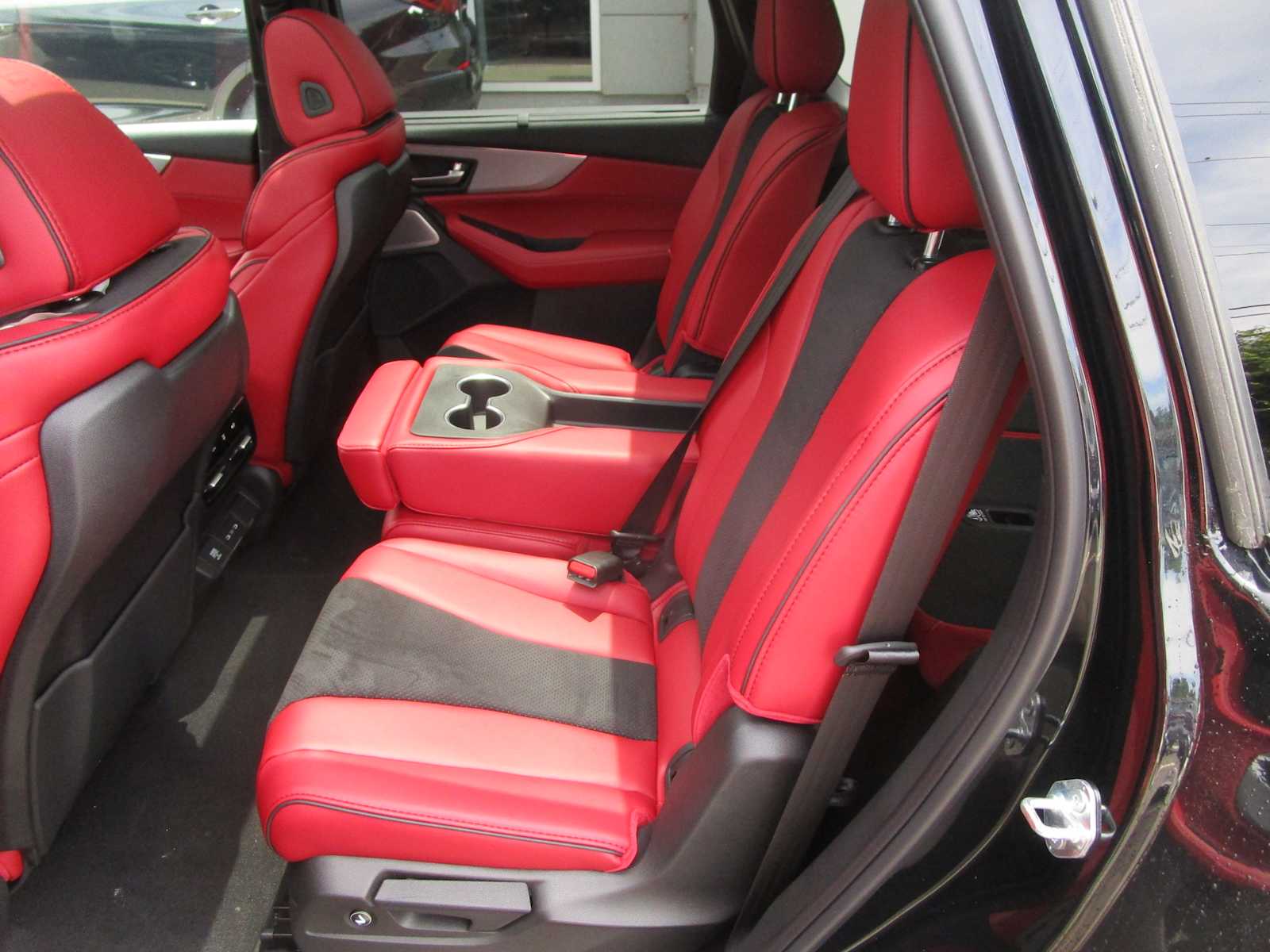 2026 Acura MDX A-Spec Package - Photo 9