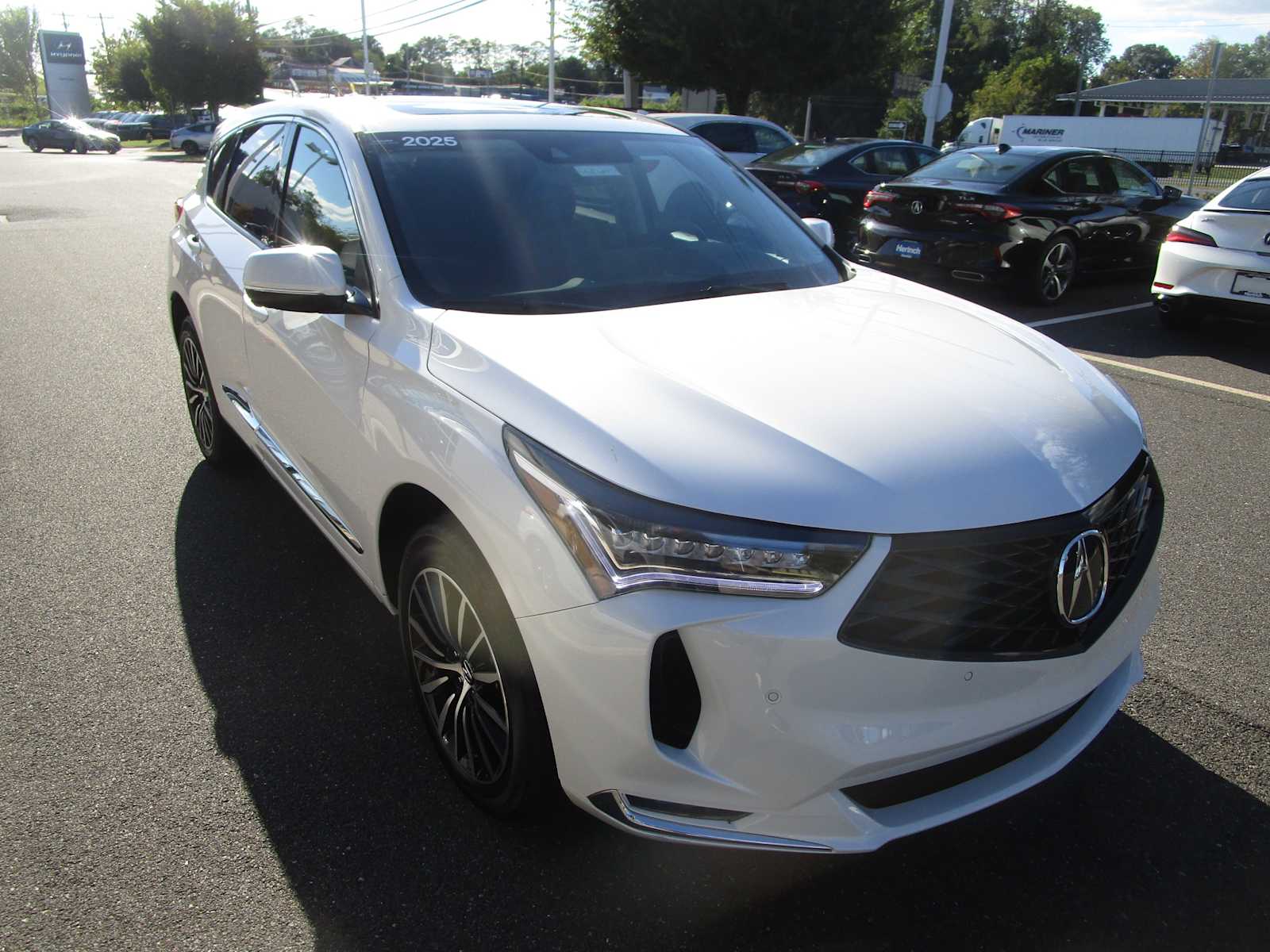 2025 Acura RDX Advance photo 4