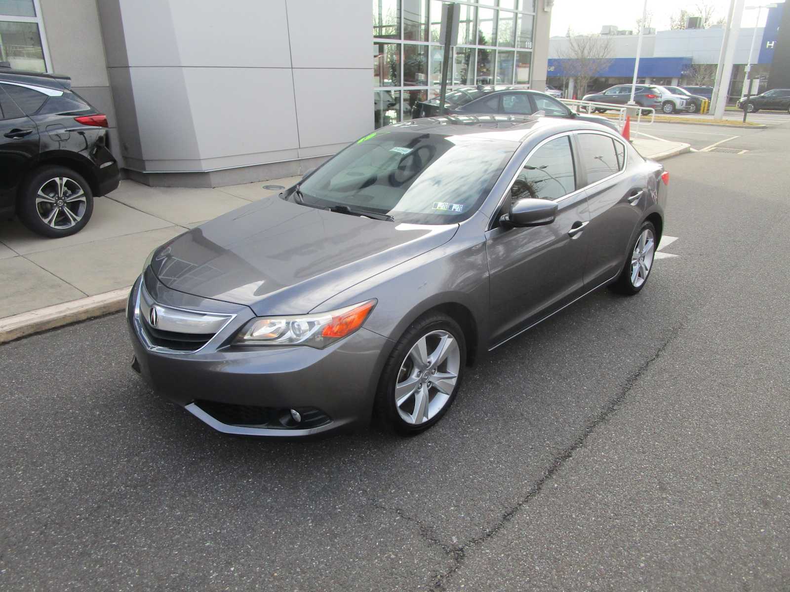 2015 Acura ILX 2.0L Premium photo 2