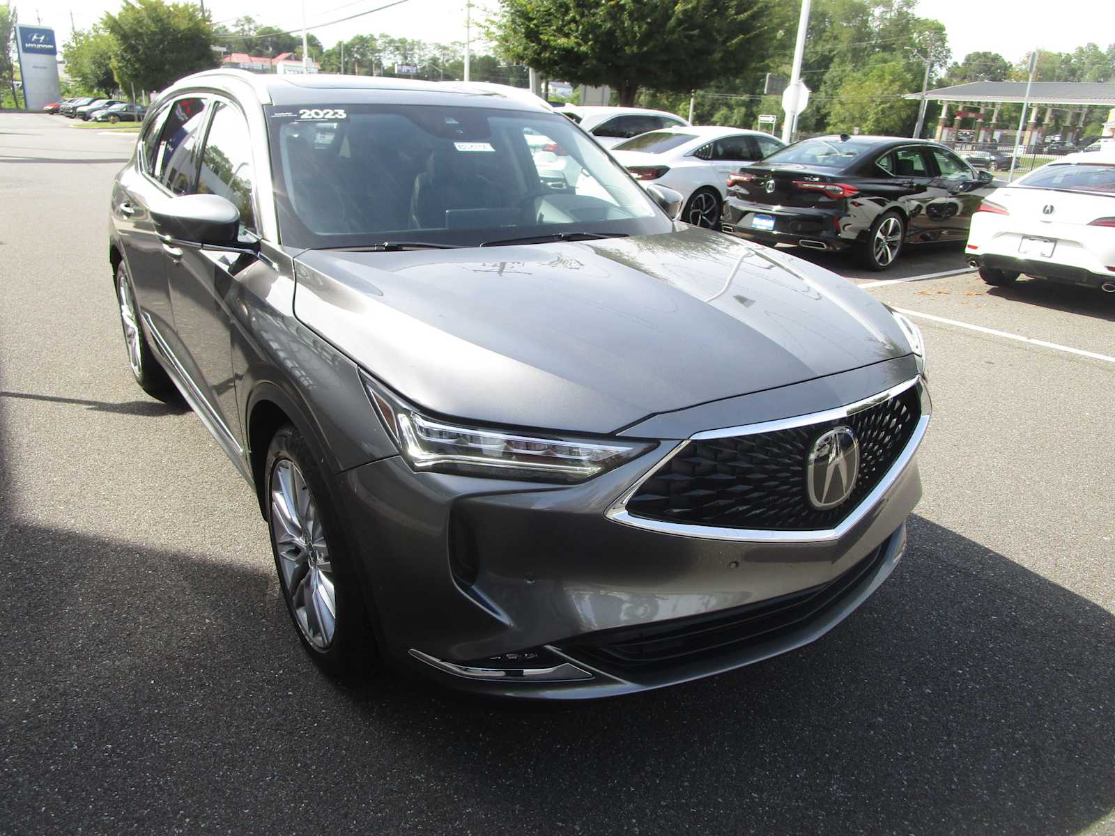 2023 Acura MDX SH-AWD Advance photo 4