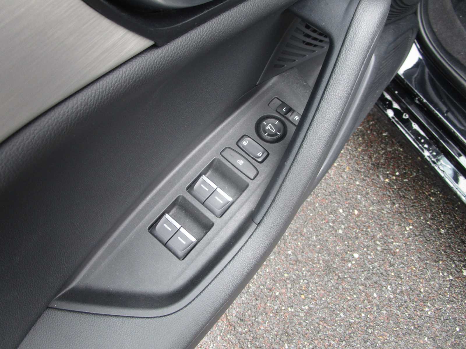 2023 Acura TLX Base - Photo 14