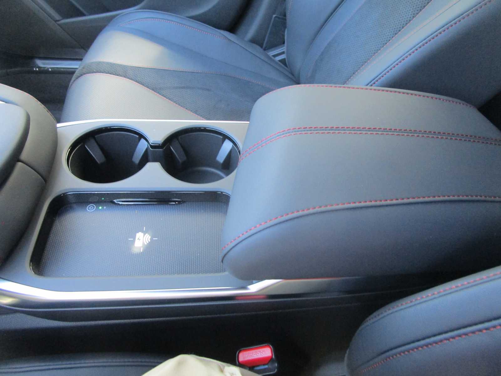 2026 Acura RDX A-Spec Package - Photo 23