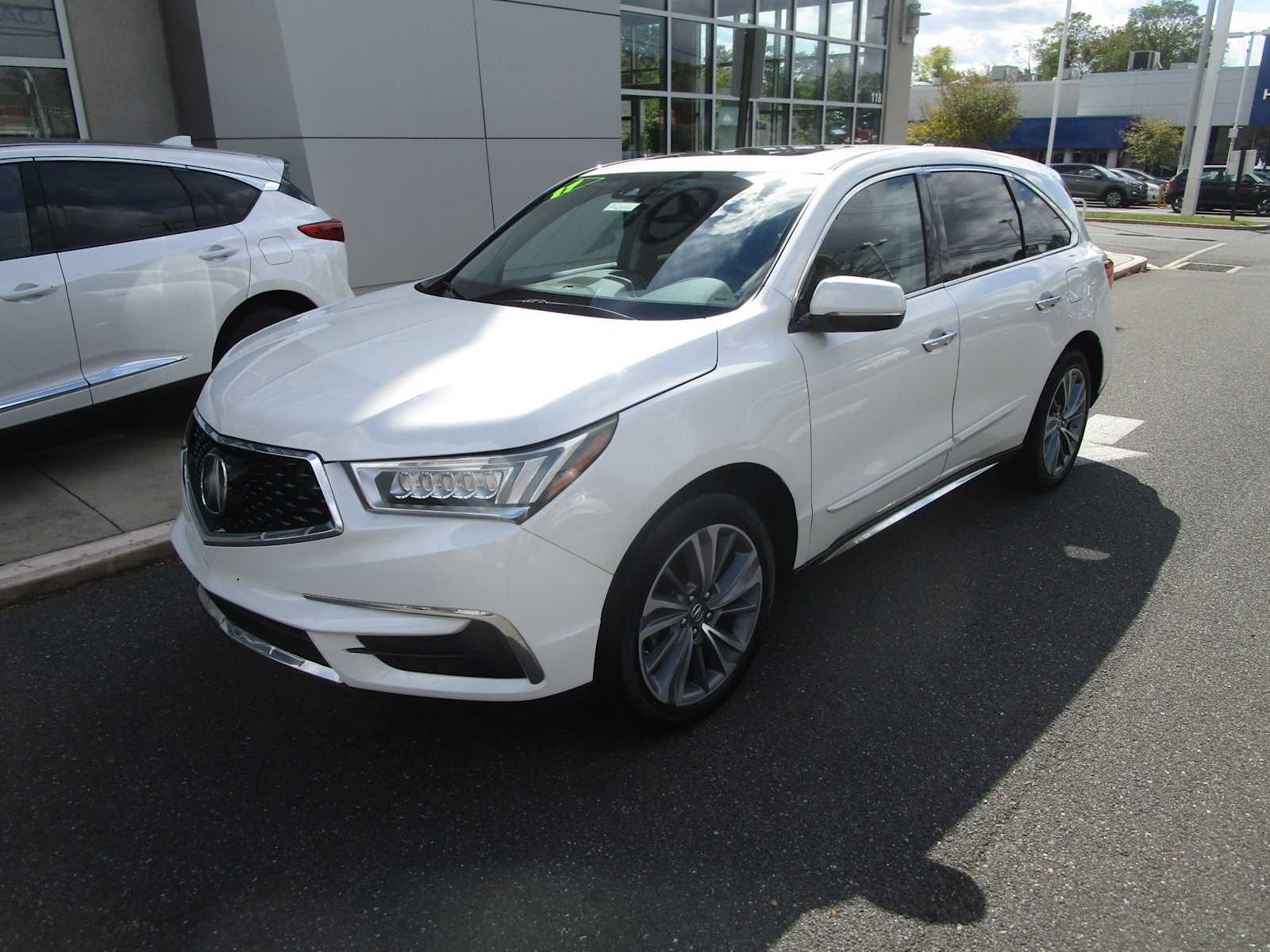 2017 Acura MDX SH-AWD Technology photo 2