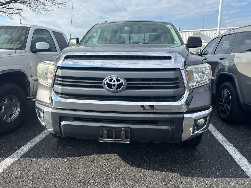 Used 2014 Toyota Tundra 4WD Truck SR