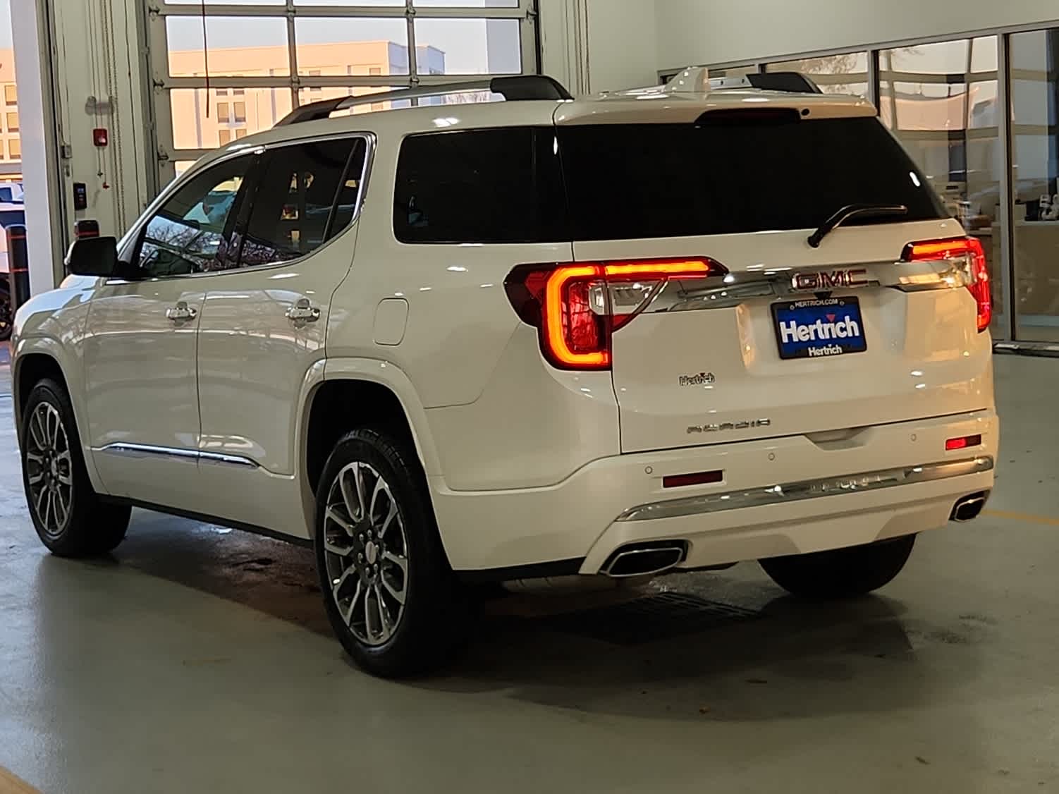 2022 Gmc Acadia Denali photo 4