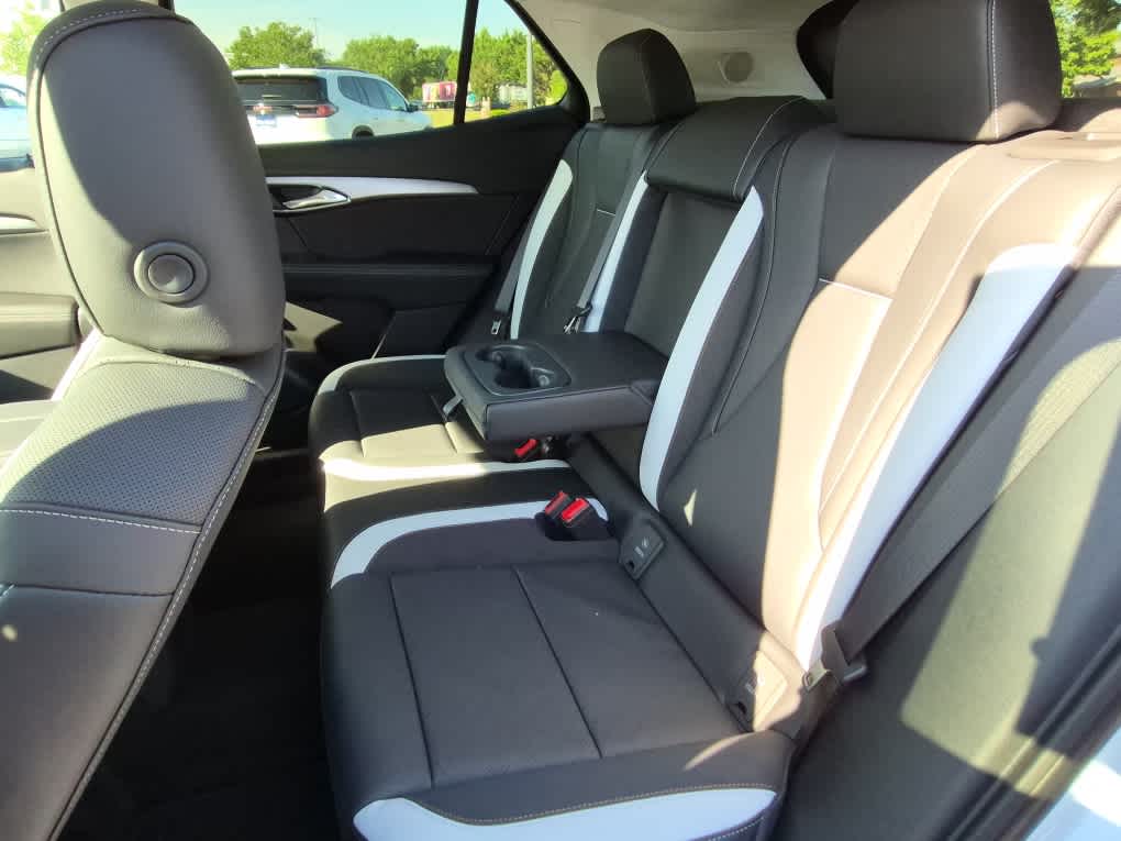 2026 Buick Envision Sport Touring - Photo 8