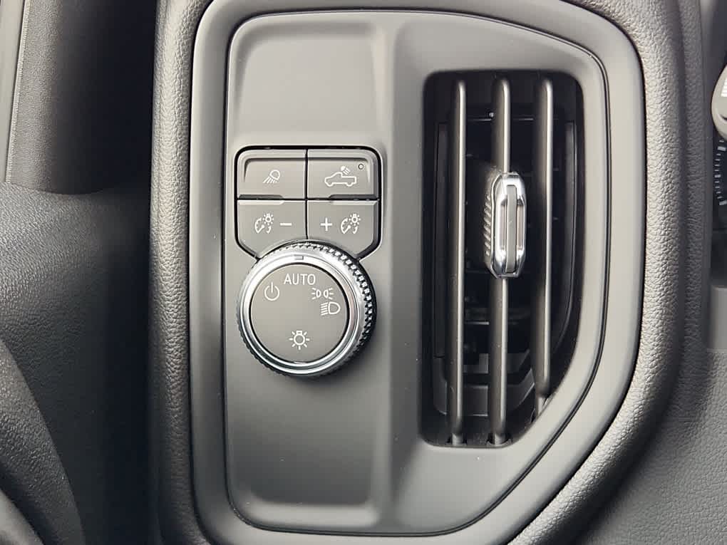 2025 GMC Sierra 2500HD Pro - Photo 10