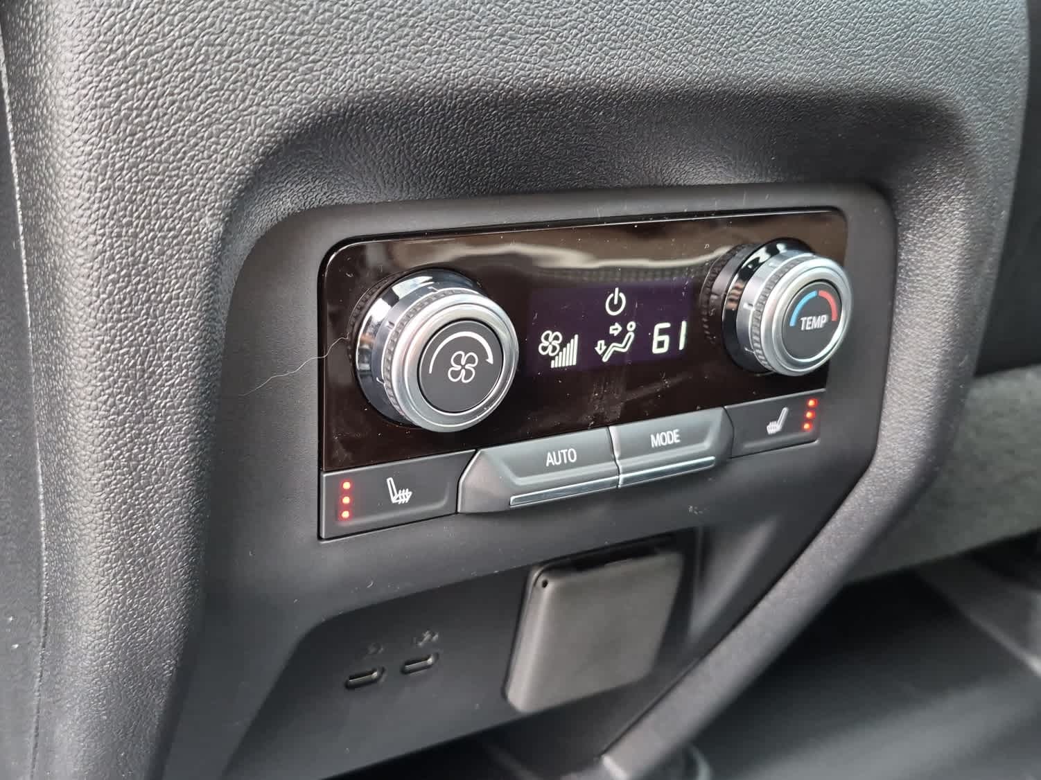2026 GMC Acadia Denali Ultimate - Photo 9