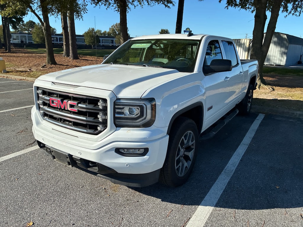 Used 2017 GMC Sierra 1500 SLT Truck