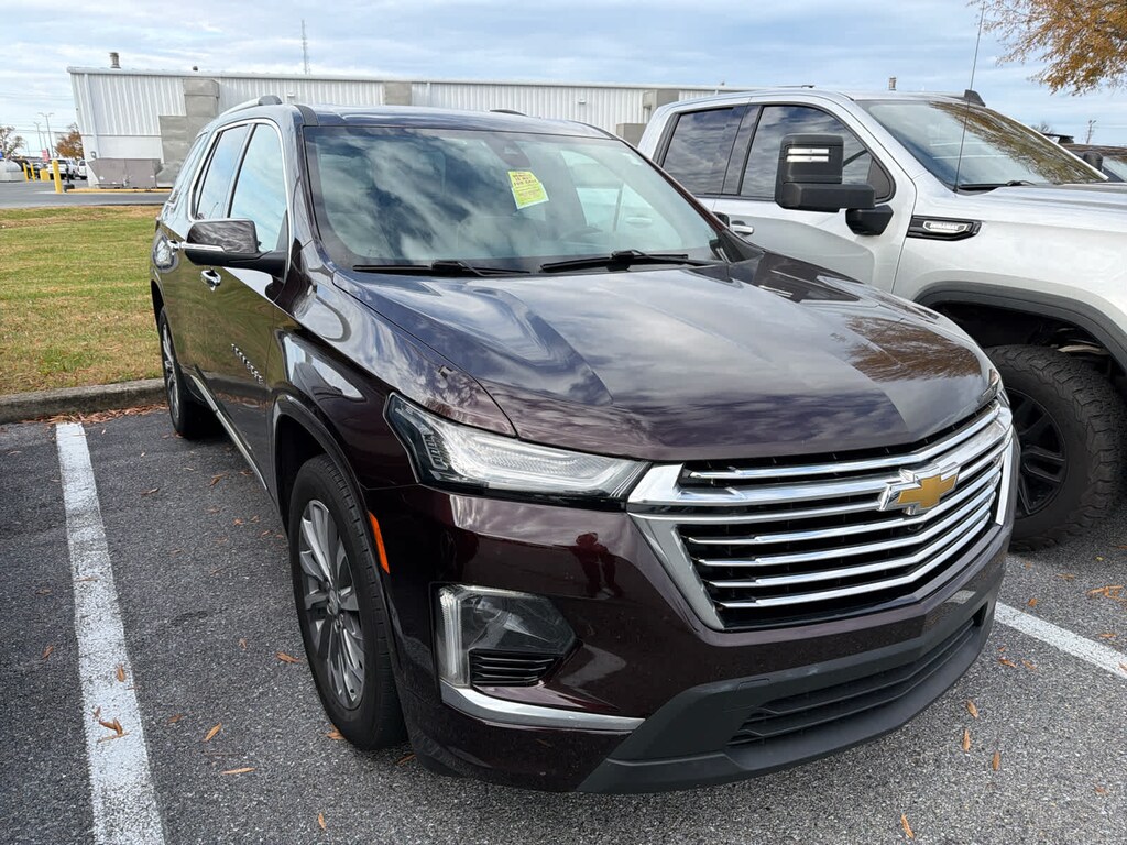 Used 2023 Chevrolet Traverse Premier SUV