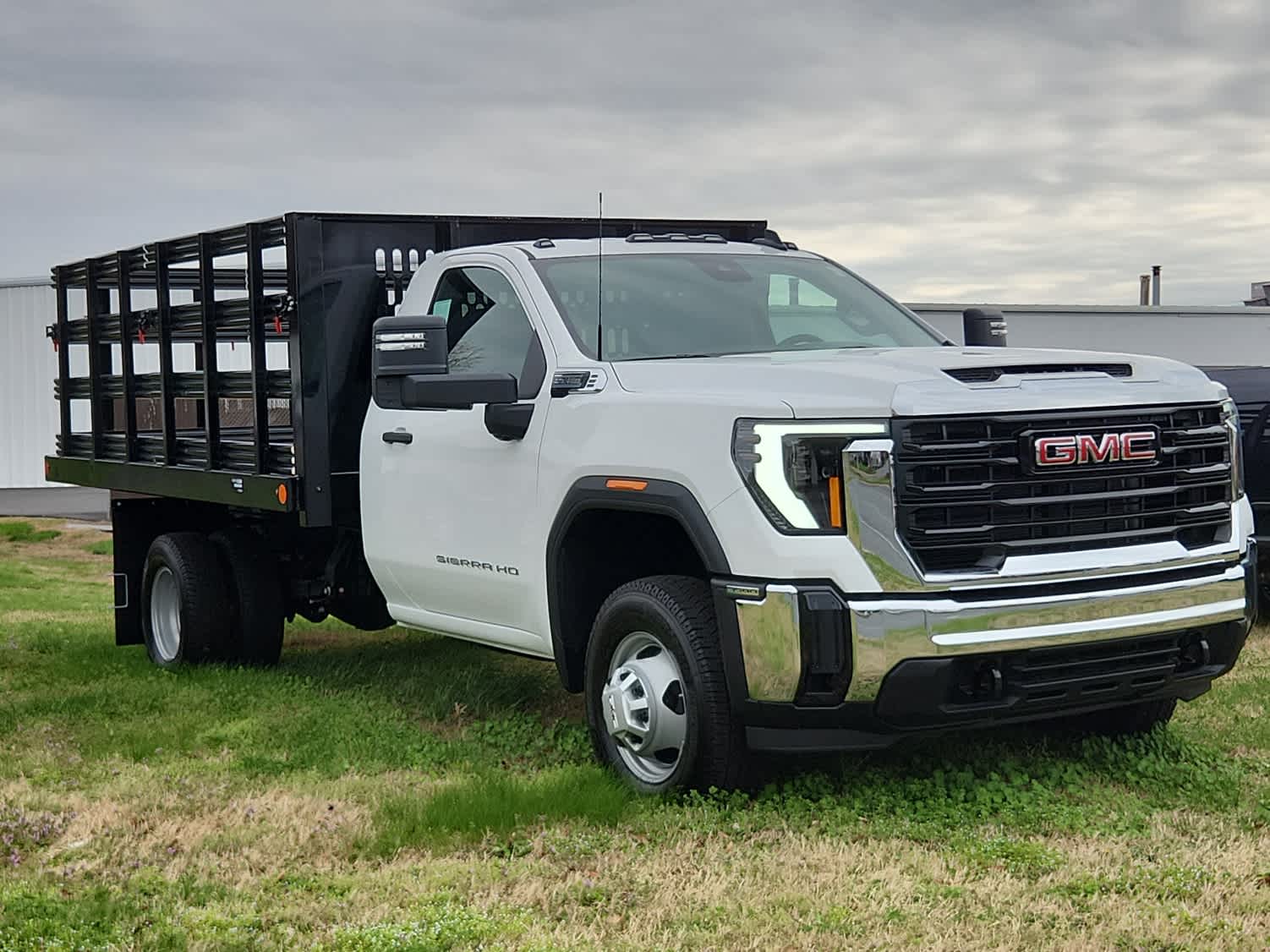 2025 Gmc Sierra 3500 HD Pro photo 2