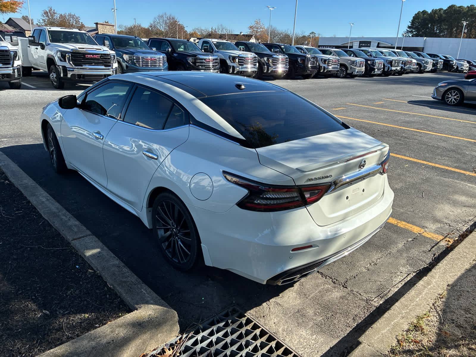 2020 Nissan Maxima Platinum photo 2