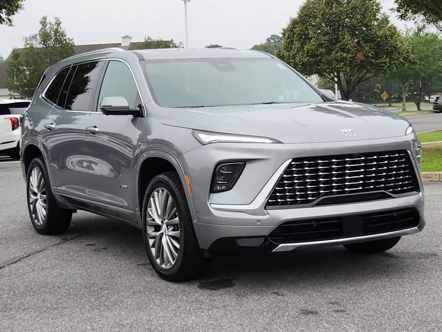 2026 Buick Enclave Avenir photo 2