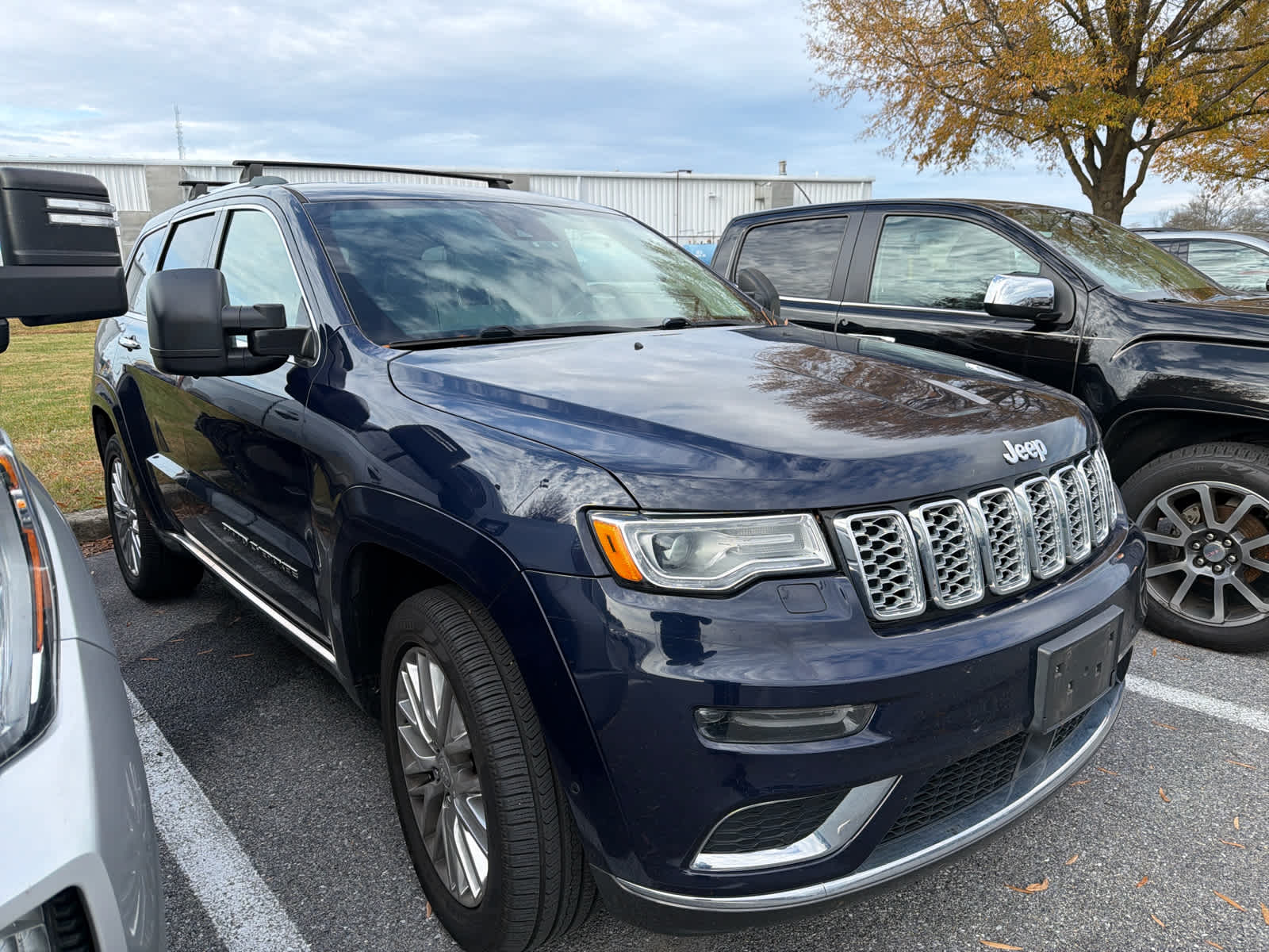 2018 Jeep Grand Cherokee Summit photo 2