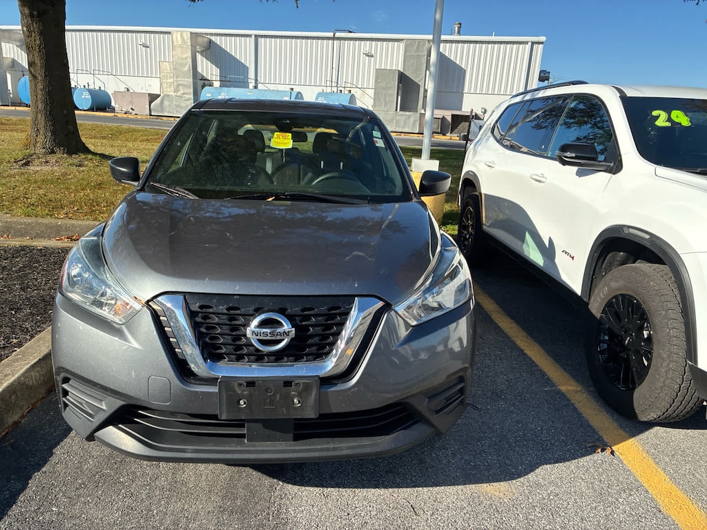 Used 2020 Nissan Kicks S