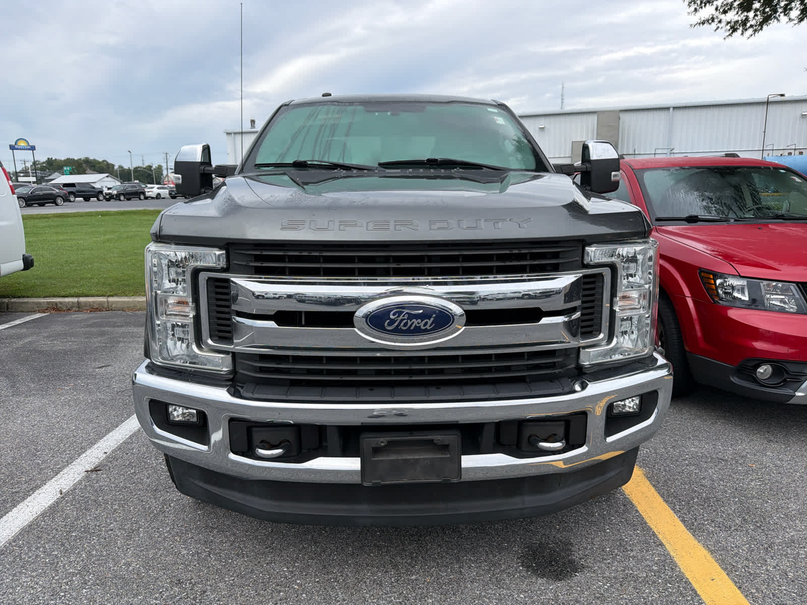 2017 Ford F-250 XLT photo 2