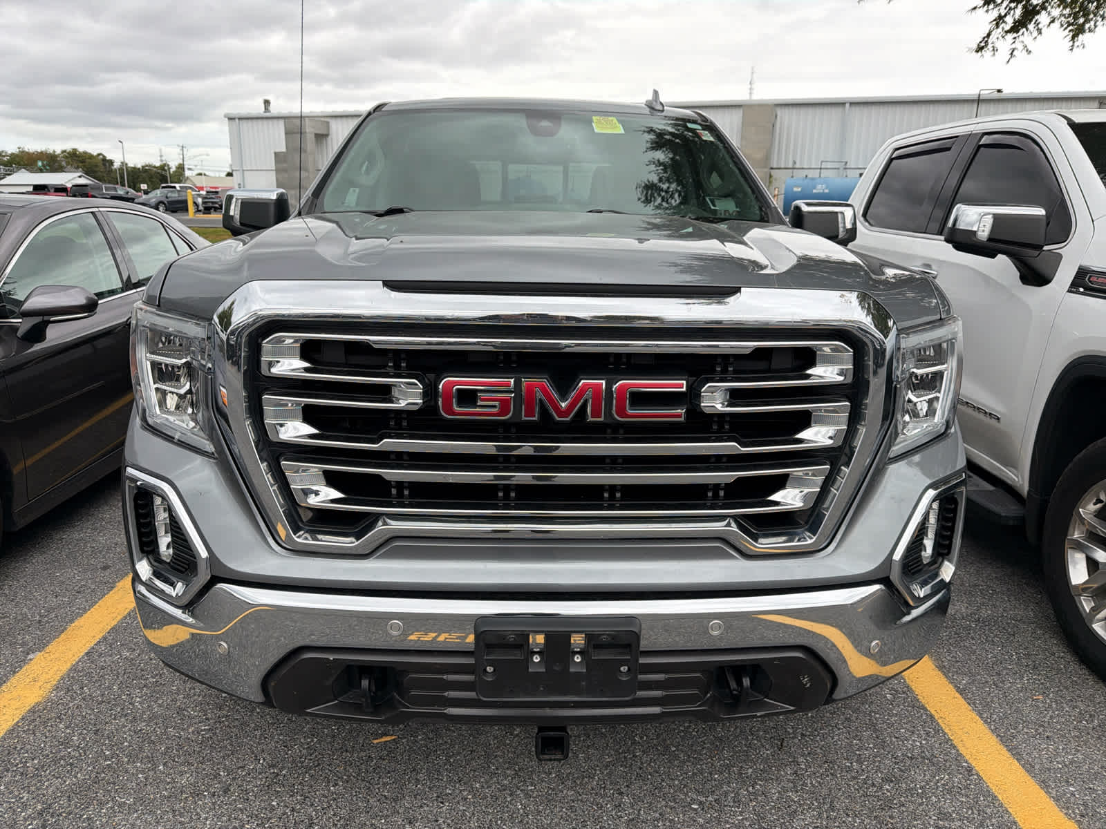 2020 Gmc Sierra 1500 SLT photo 2