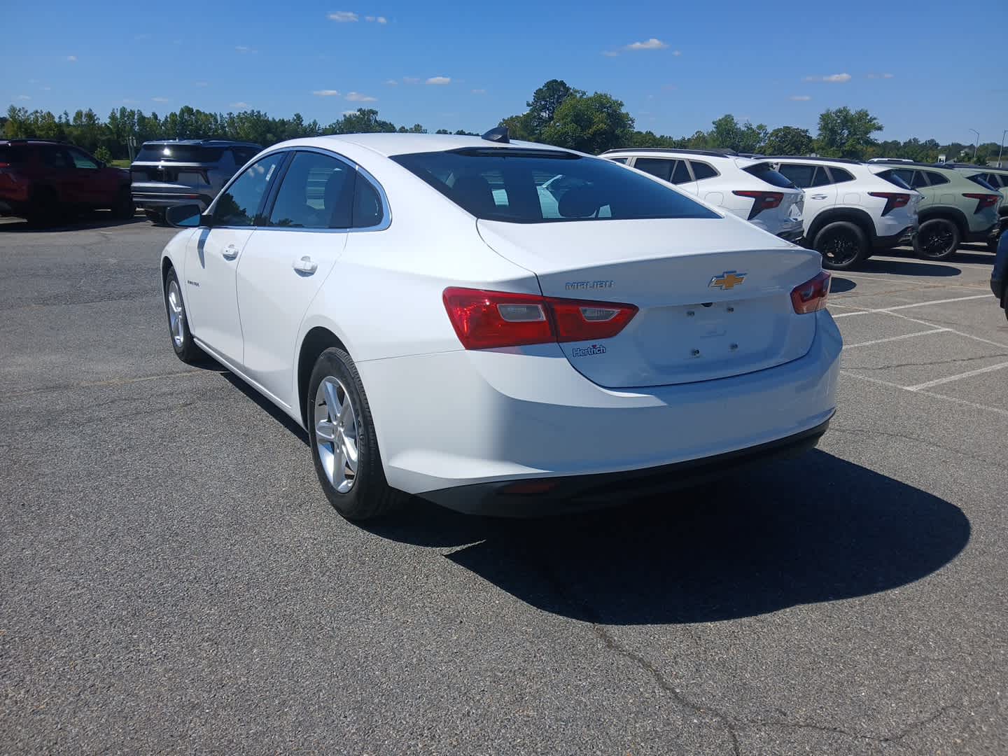 2022 Chevrolet Malibu LS photo 3