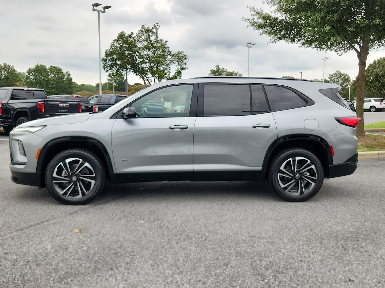 2026 Buick Enclave Sport Touring - Photo 6