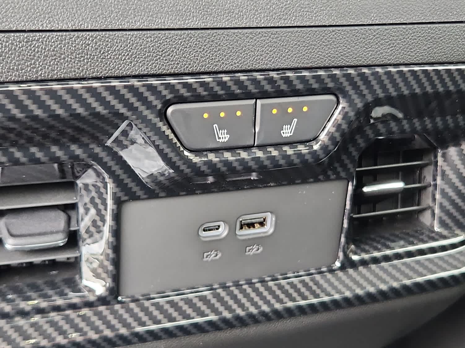 2025 GMC Sierra 1500 AT4 - Photo 9