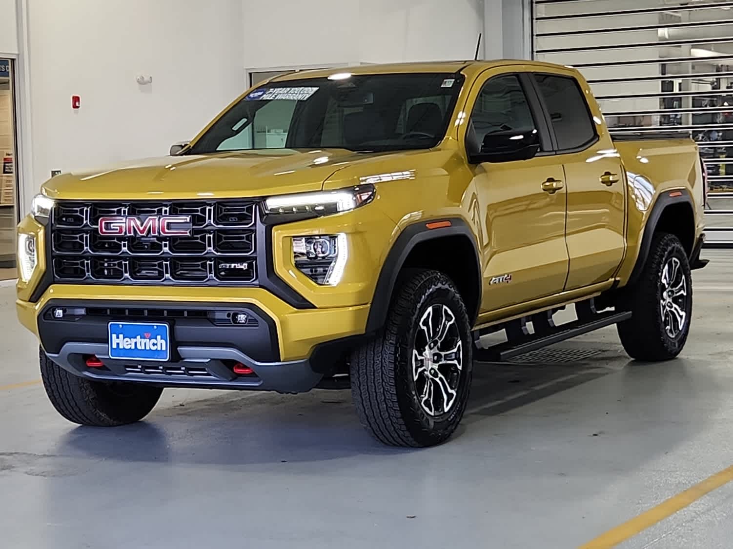 2023 GMC Canyon AT4's photo