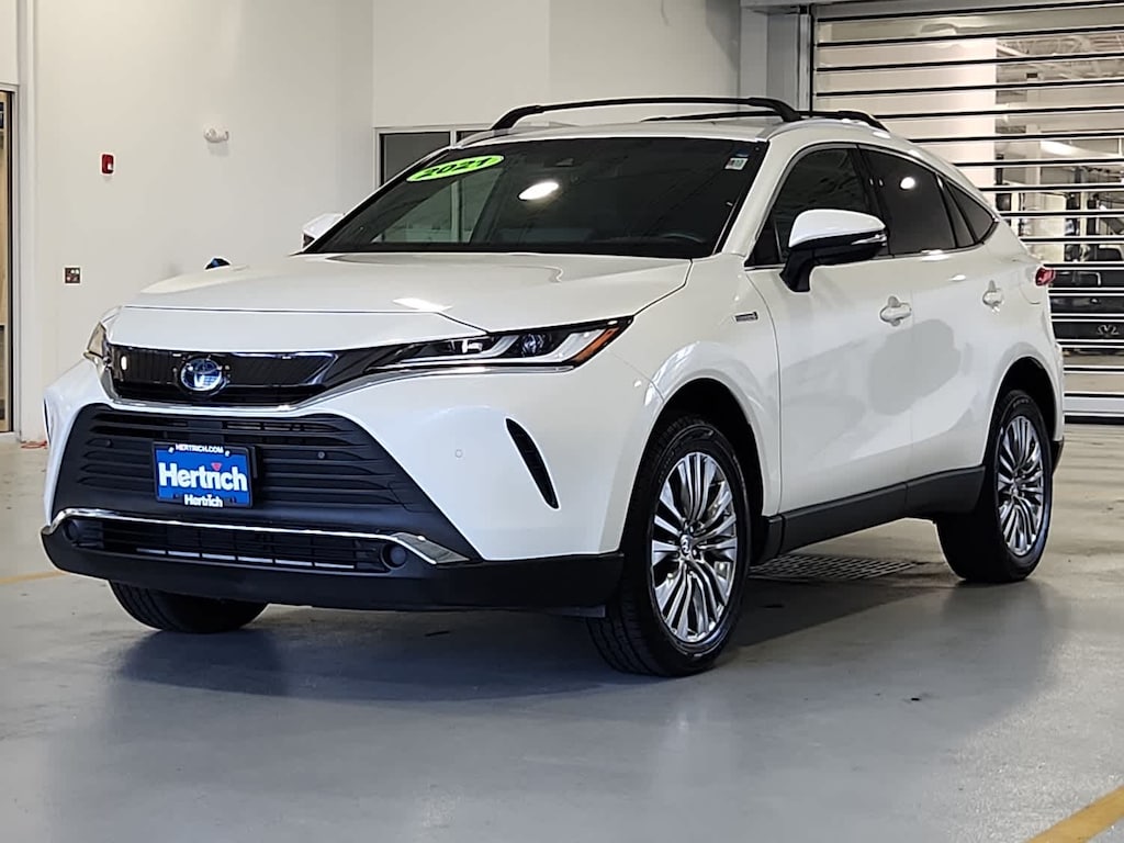 Used 2021 Toyota Venza LE