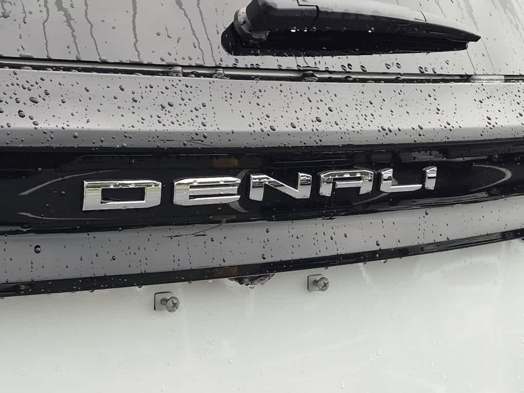 2027 GMC Acadia Denali - Photo 22