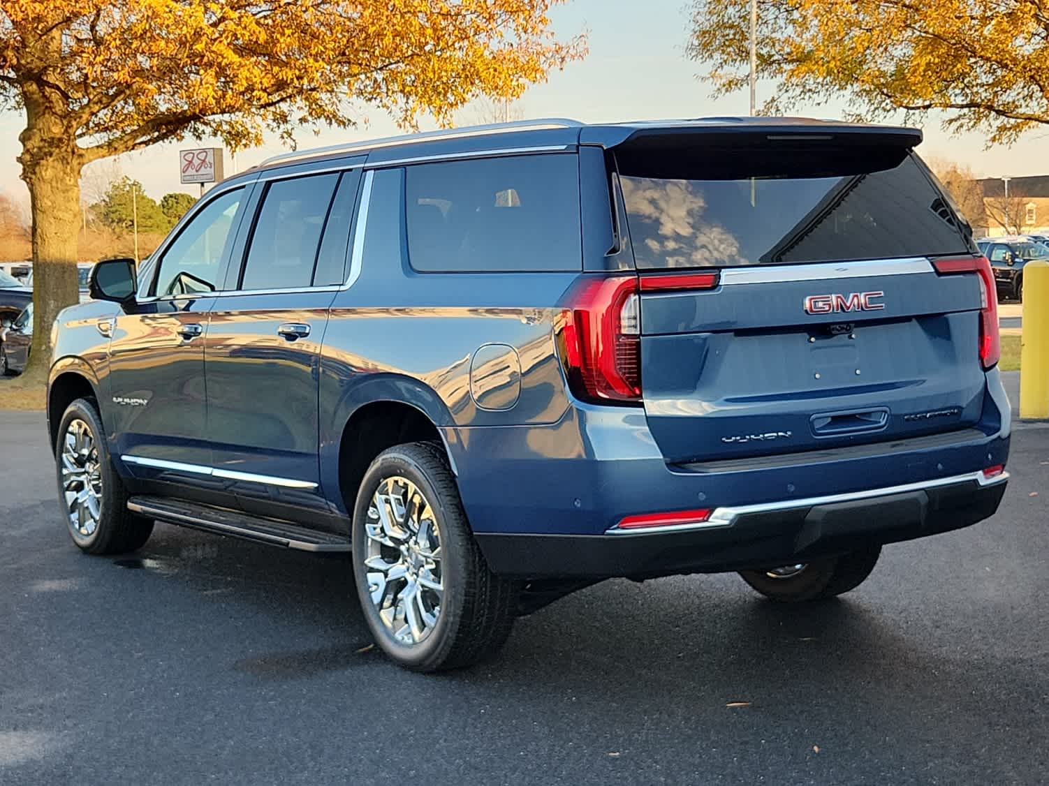 2026 Gmc Yukon XL photo 4