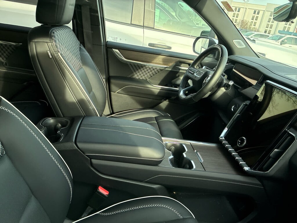 Used 2025 GMC Acadia Denali SUV