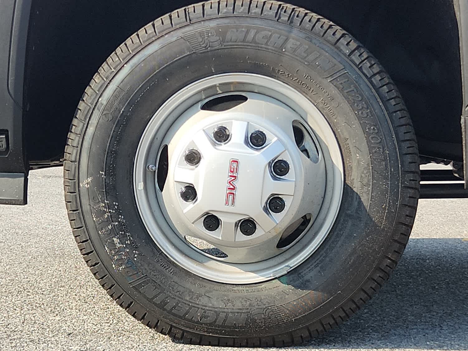 2025 GMC Sierra 3500 Chassis Cab Pro - Photo 6
