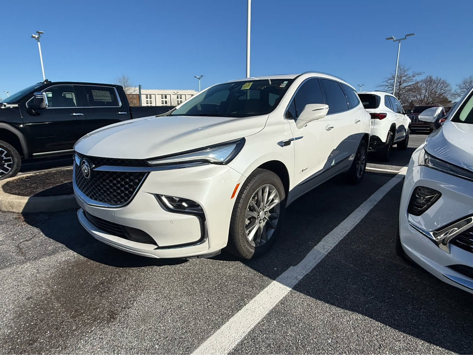 2022 Buick Enclave Avenir's photo