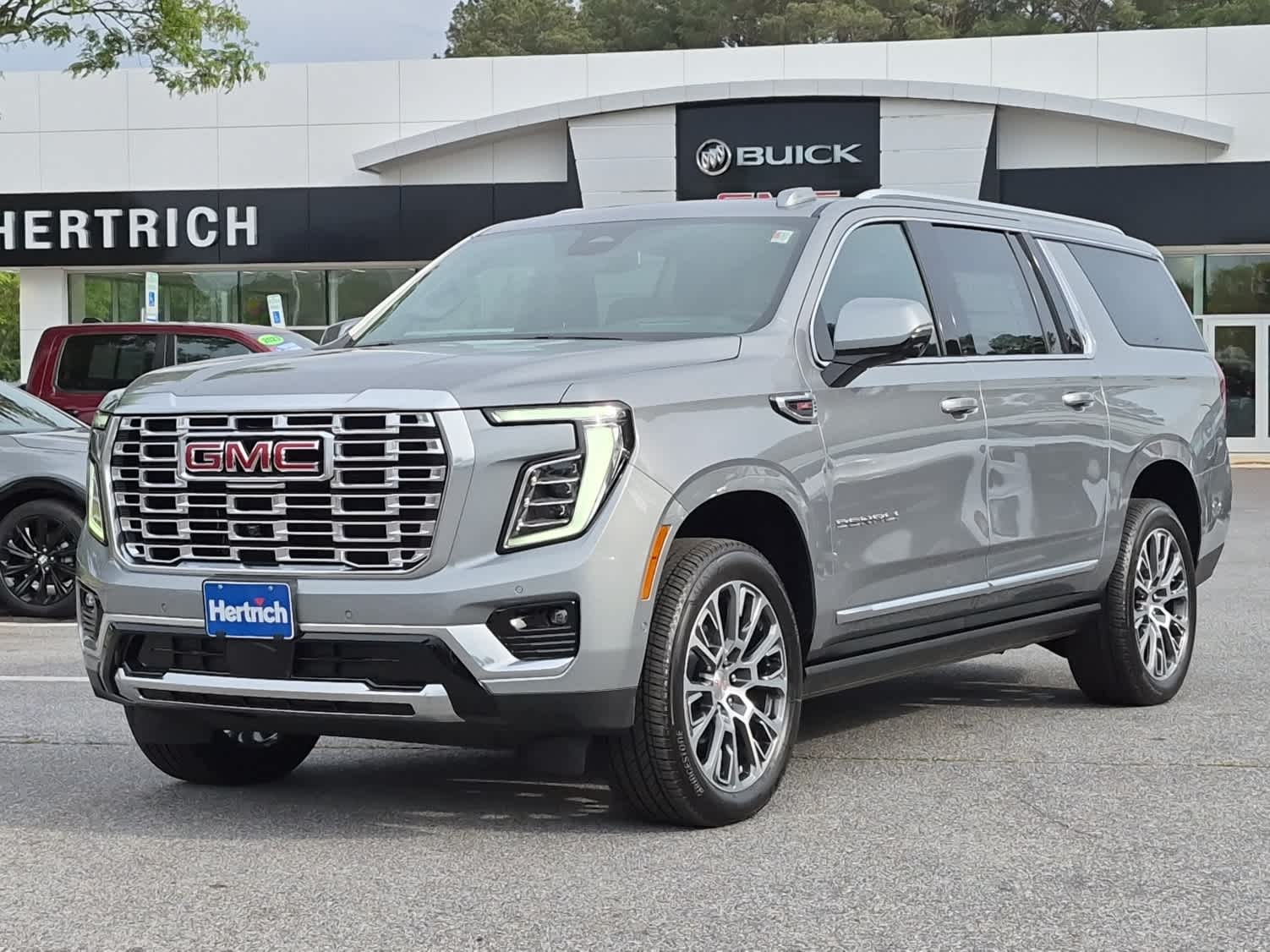 2026 GMC Yukon Denali AWD's photo