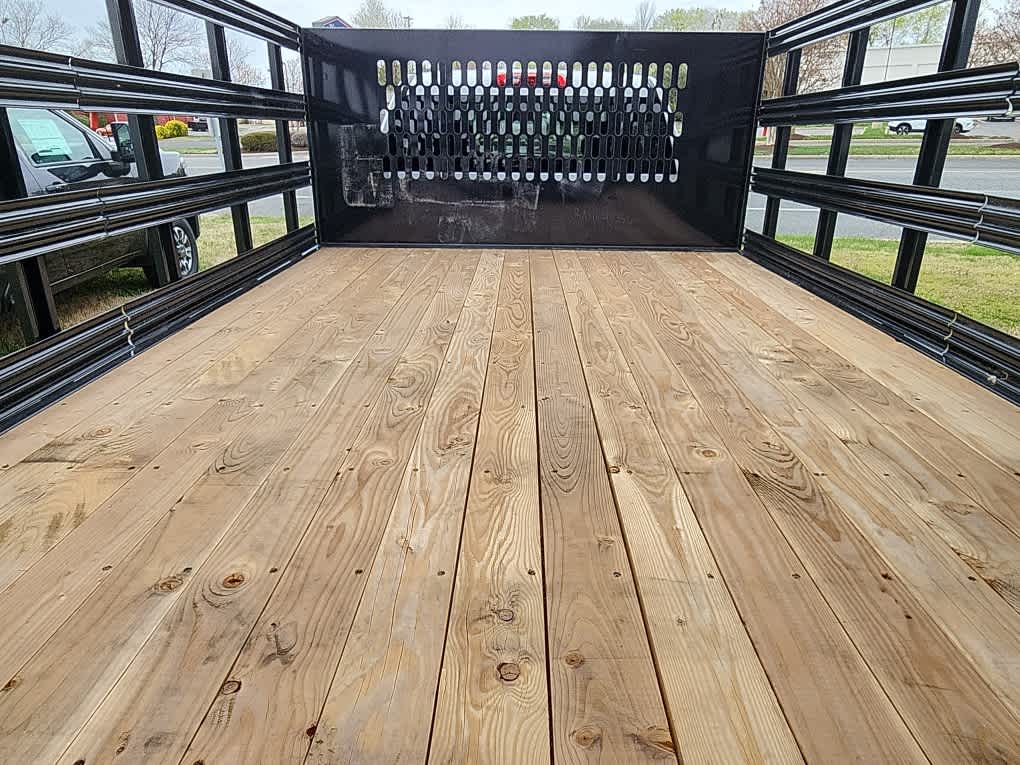 2025 GMC Sierra 3500 Chassis Cab Pro - Photo 13